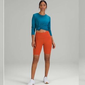 Lululemon WUNDER TRAIN HIGH-RISE SHORT 8" - size 8 - canyon orange color